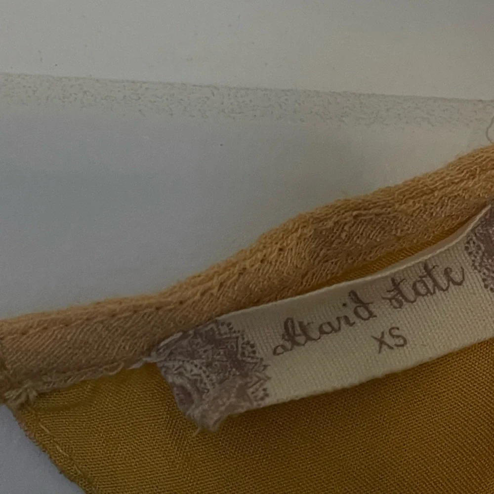 Altar’d State Boho Embroidered Ruffle Sleeve Mini Dress Yellow Red Floral XS - Picture 5 of 5